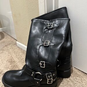 Steve Madden Girl Chantal Boots Size 9